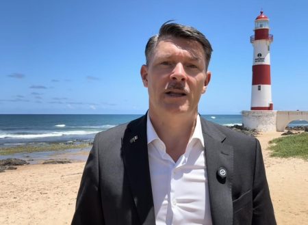 Embaixador da Irlanda realiza primeira visita oficial à Bahia e fortalece parcerias com o estado