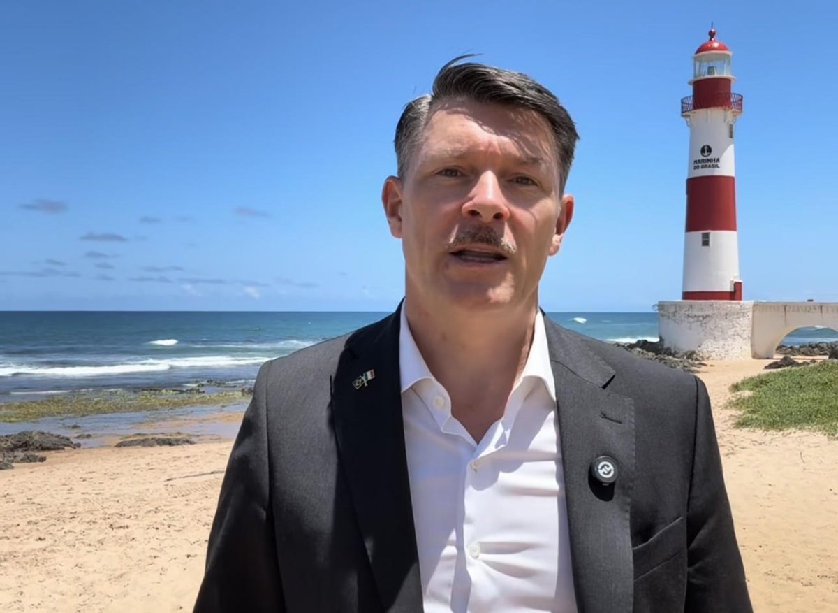 Embaixador da Irlanda realiza primeira visita oficial à Bahia e fortalece parcerias com o estado